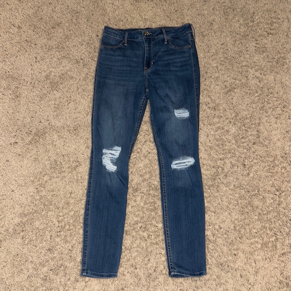 HOLLISTER SIZE 7 BLUE JEANS